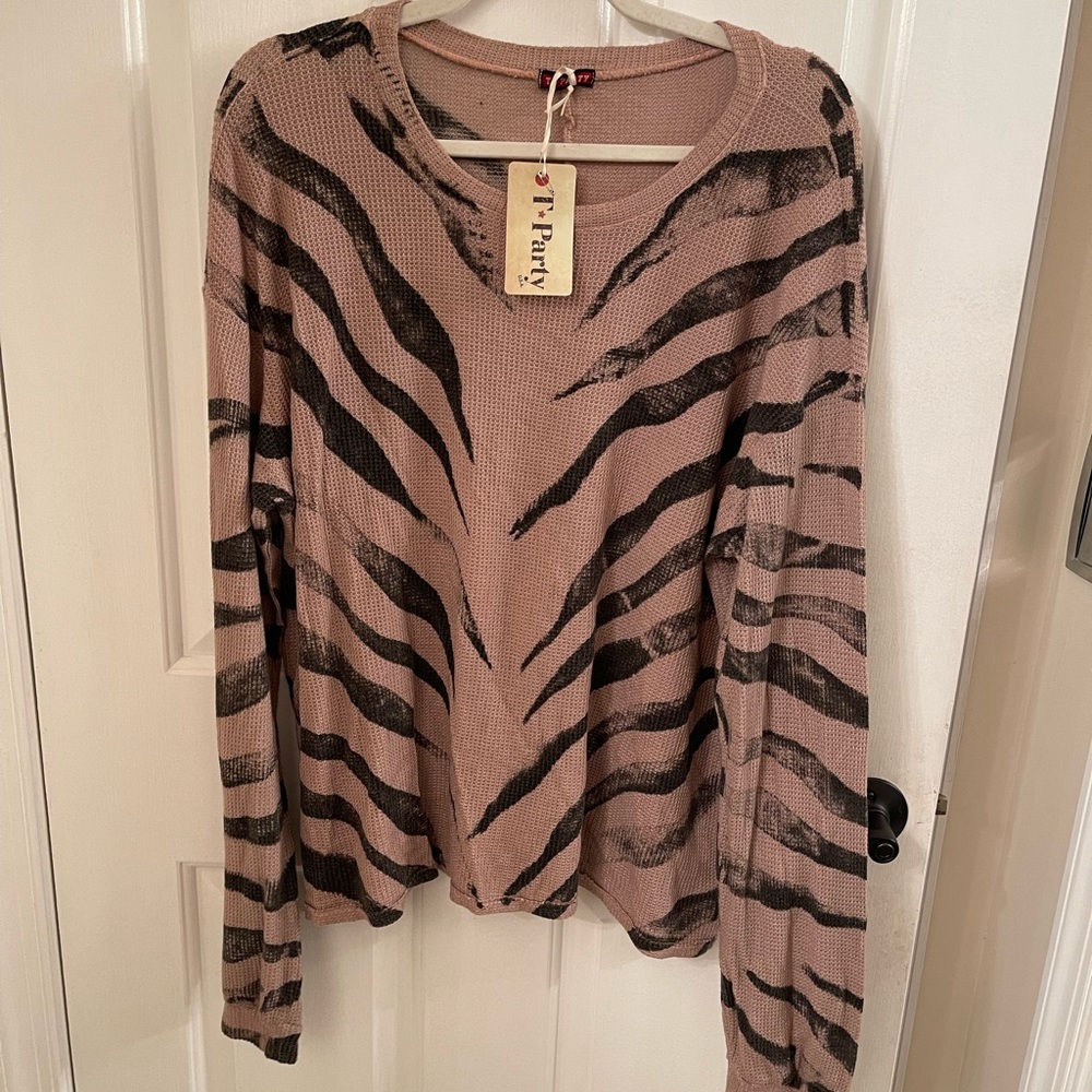 T Party sweater